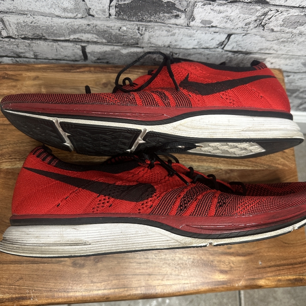 EUC Nike Flynit Trainer Running Shoes Size 13 University Red Black (AH8396-601) - Picture 8 of 12
